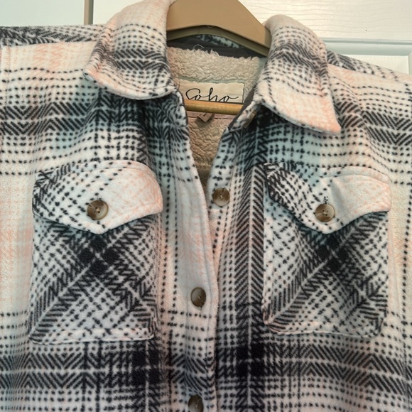 “Soho Threads” fuzzy shirt/jacket - Picture 3 of 12